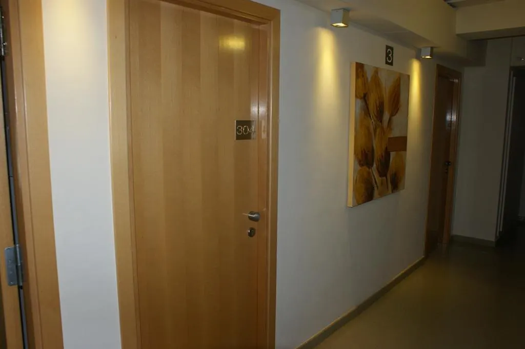 Hotel Viaurelia Montblanc 2*,